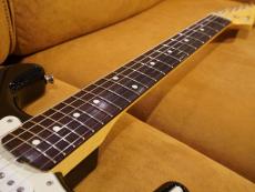 Fender FSR MIJ Traditional 60s Stratocaster, Rosewood fingerboard, 3-Color Sunburst 2021_5