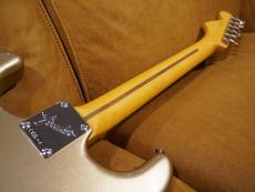 Fender American Professional Classic Stratocaster, Maple Fingerboard, Faded Firemist Gold_7