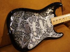 Fender Made in Japan Limited Stratocaster, Maple Fingerboard, Black Paisley_2