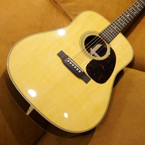 Martin D-28 STANDARD