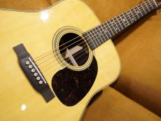 Martin D-28 STANDARD_3