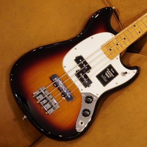 Fender PlayerII Mustang Bass PJ, Maple Fingerboard, 3-Color Sunburst
