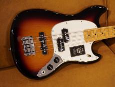 Fender PlayerII Mustang Bass PJ, Maple Fingerboard, 3-Color Sunburst_2