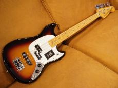 Fender PlayerII Mustang Bass PJ, Maple Fingerboard, 3-Color Sunburst_3