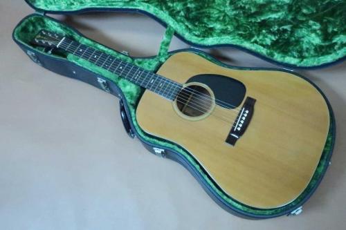 Cat's Eyes CE-1200M / Limited Product Model・D-18 Vintage Style・Solid Spruce Top・Solid Mahogany Side and Back・Flower pot Head Inlay・Original Peg・Ebony Fingerboard・Under finish Pick guard【With Martin Old Replica H