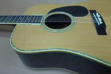 Cat's Eyes CE-2500 / Torch Inlay・U.S.A Grover 102G Peg・Solid Ezo Spruce Top・Solid Jacaranda Side and Back・ Snowflakes Cat’s Eye Inlay・D-45 Style Abalone Trim and Rosette・Under Finish Pick guard 【With Original Bl_13