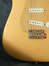 Fender Custom Shop Limited Edition HLE Gold Stratocaster "Mint Condition"_8