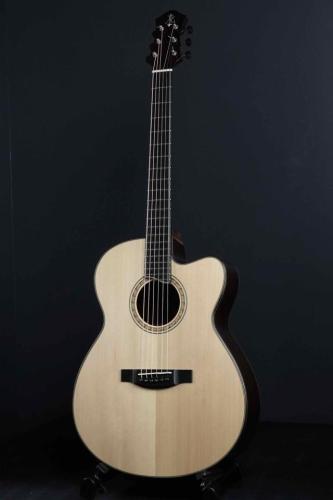 A.Kuwano Guitars（桑野亜矢喜） model 151 Bold OM
