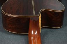 A.Kuwano Guitars（桑野亜矢喜） model 151 Bold OM_15