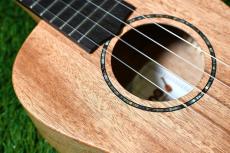 Uma ukulele UK-05SC Concert_10