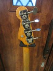 Fender 1964 Precision Bass Sunburst_6