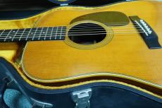 Martin D-28 / Old Decal Logo・Original P.A.T Grover Peg・Solid pruce Top・Solid Jacaranda Side and Back・Ebony Fingerboard & Bridge・Tortoise Original Pick-guard【With Hard Case】1966年製_10