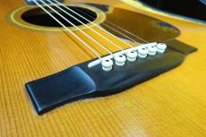 Martin D-28 / Old Decal Logo・Original P.A.T Grover Peg・Solid pruce Top・Solid Jacaranda Side and Back・Ebony Fingerboard & Bridge・Tortoise Original Pick-guard【With Hard Case】1966年製_11