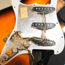 Fender 1998 Jimi Hendrix Voodoo Stratocaster Sunburst_10
