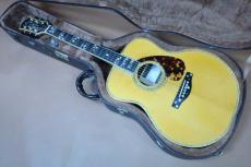 Tetsuzo Shiga (志賀鉄三)  YK-100 TM-Style Custom / Solid Sitka Spruce Top・Solid Cocobolo Side and Back・Ebony Fingerboard and Bridge・000-45 Style Abalone Trim and 桜吹雪 Fingerboard and Body Inlay・本鼈甲 Pick guard【With Boblen  Hard 