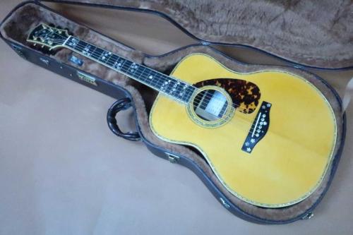 Tetsuzo Shiga (志賀鉄三)  YK-100 TM-Style Custom / Solid Sitka Spruce Top・Solid Cocobolo Side and Back・Ebony Fingerboard and Bridge・000-45 Style Abalone Trim and 桜吹雪 Fingerboard and Body Inlay・本鼈甲 Pick guard【With Boblen  Hard 