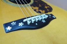 Tetsuzo Shiga (志賀鉄三)  YK-100 TM-Style Custom / Solid Sitka Spruce Top・Solid Cocobolo Side and Back・Ebony Fingerboard and Bridge・000-45 Style Abalone Trim and 桜吹雪 Fingerboard and Body Inlay・本鼈甲 Pick guard【With Boblen  Hard _14