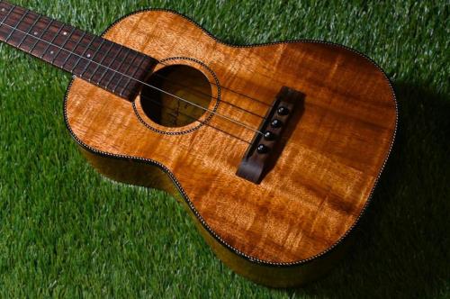 Ko'olau 200 Tenor【USED/2003年】