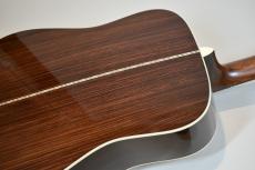 Martin D-28 STANDARD_16