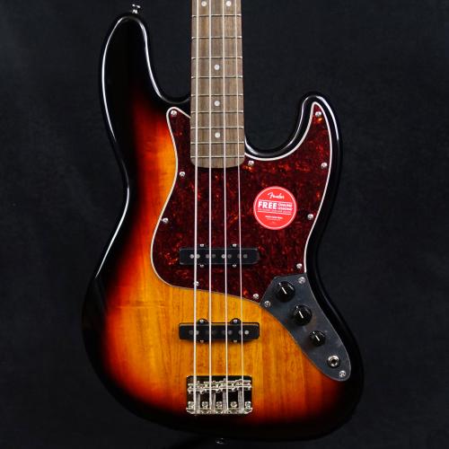 Squier Classic Vibe '60s Jazz Bass 3-Color Sunburst