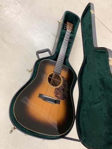 Martin D-18V Vintage Series Sunburst! 1999年製