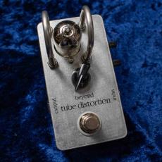 Beyond Tube Distortion【在庫あり】