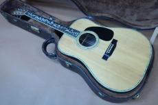 K.Country HC-1500 / Vertical Logo・Grover Peg・Tree of Life Inlay・D-42 Type Solid Abalone Trim and Rosette・Solid Spruce Top・jacaranda Side and Back・Neck Carving【With Boblen Hard Case】1977年製　