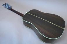 Martin D-28 / Original Grover Peg・Solid Spruce Top・Solid Rosewood Side and Back・Ebony Fingerboard and Bridge・Mahogany 1P-Neck・Black pick guard【With Original Blue Case】  1976年製_6