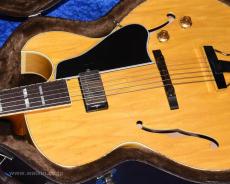 Archtop Tribute AT105_6