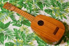 Kamaka Soprano Pine GoldLabel 1950s_3