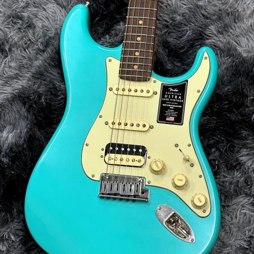 Fender American Ultra Luxe Vintage '60s Stratocaster HSS Sea Foam Green / Rosewood【特価】