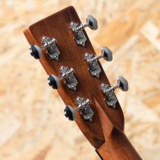 Martin CTM 00-28 Western Red Cedar Top_9