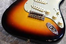 Fender Custom Shop LTD 1963 Stratocaster J.Relic Bleached 3TS CZ584059【漆黒指板】_10
