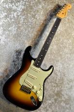 Fender Custom Shop 1960 Stratocaster J.Relic Wide Fade 2-Color Sunburst CZ578662【漆黒指板、軽量3.49kg】_2