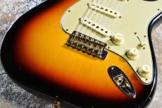 Fender Custom Shop 1960 Stratocaster J.Relic 3-Color Sunburst CZ5777650【漆黒指板、軽量3.45kg】_10