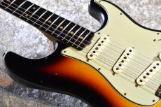 Fender Custom Shop 1960 Stratocaster J.Relic 3-Color Sunburst CZ5777650【漆黒指板、軽量3.45kg】_11