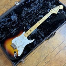 Fender American Vintage 70s Stratocaster 3Color Sunburst 2000_4