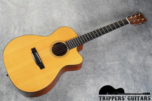 Martin OMC-18VLJ (2002) 初期のローレンス·ジューバーモデル!当時133本のみの製作だった貴重なモデルです。