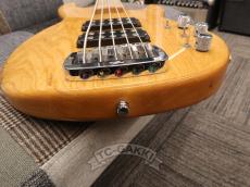 G&L USA 2000s L-2500_10
