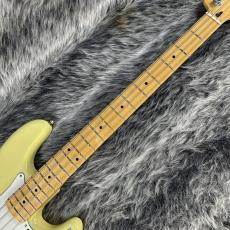 Fender Player II Precision Bass Hialeah Yellow_4