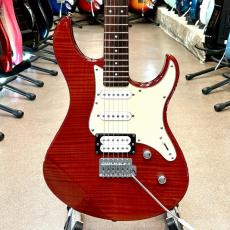 YAMAHA Pacifica 212VFM