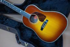 Gibson J-45 Custom / Original Grover Peg・Solid Spruce Top・Solid Rosewood Side and Back・Richlite Fingerboard and Bridge・Abalone Rosette・Teardrop Pick guard・With Original L.R Baggs VTC  【With Original Hard Cas_2