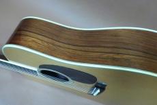 Martin D-35 Brazilian Rosewood / Solid Sitka Spruce Top・Solid Brazilian Rosewood Side and Back・PAT Grover 102 Peg・Ebony Fingerboard and Bridge・Tortoise Color Pick guard・T-Bar Rod【With Original Snake Head Har_5