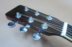 Martin D-35 Brazilian Rosewood / Solid Sitka Spruce Top・Solid Brazilian Rosewood Side and Back・PAT Grover 102 Peg・Ebony Fingerboard and Bridge・Tortoise Color Pick guard・T-Bar Rod【With Original Snake Head Har_8