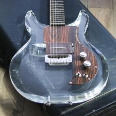 Ampeg Dan Armstrong Lucite Guitar_2