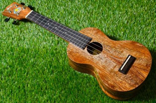 Uma ukulele UMGO-S Soprano #2