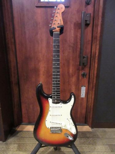 Fender 1963 Neck+Mid '60s Body Stratocaster Sunburst