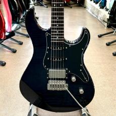 YAMAHA Pacifica 612VⅡFM