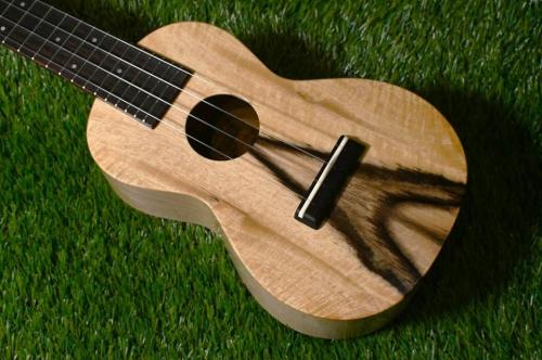 tkitki ukulele ECO-S+S Kurogaki×Striped Ebony Soprano【S/N 1706】