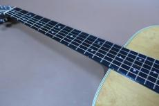 Martin D-76 / #1112 of 1976 Limited Edition ・Old Decal Logo・Eagle Head Inlay・Fingerboard Star ★ Inlay・Grover peg・Solid Spruce Top・Solid Rosewood Side and Back・Ebony Fingerboard and Bridge・Herringbone Rosette_9